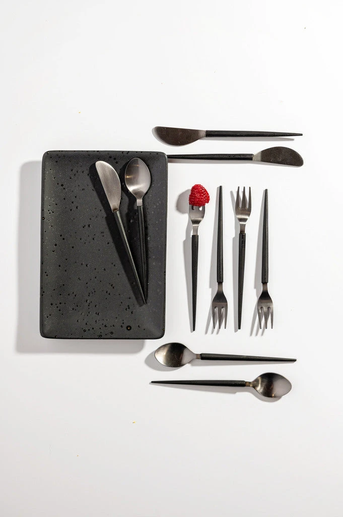 Karma Kiki Rectangular Appetizer Plate - Image 2